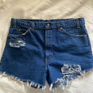 Levi high waisted size 38